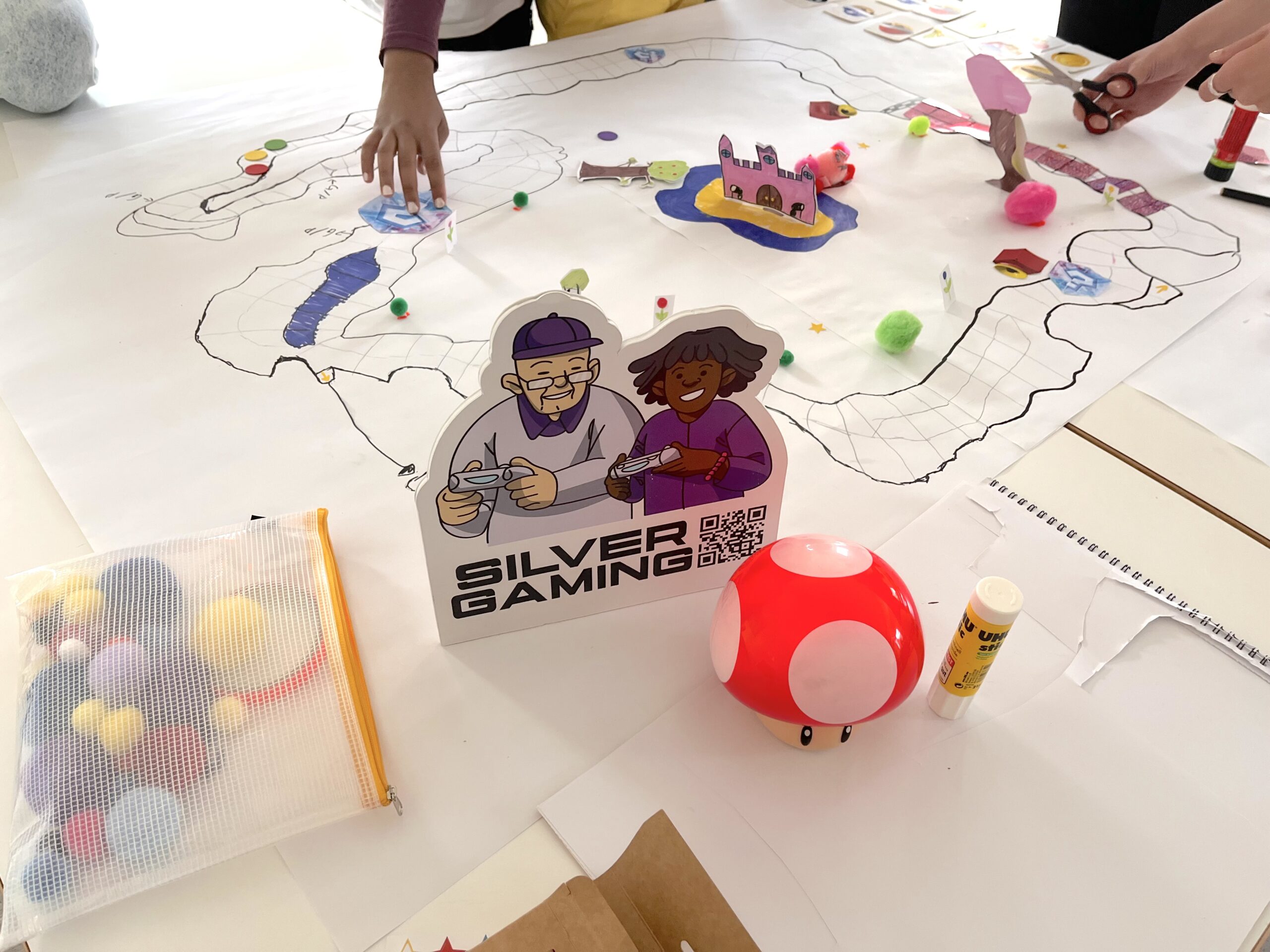 Vom Bildschirm zum Tisch – die Quäker basteln ein Mario Kart Brettspiel!